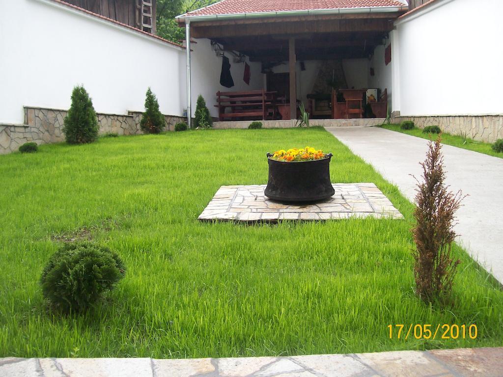 Hera Guest House Ciflic Exterior foto