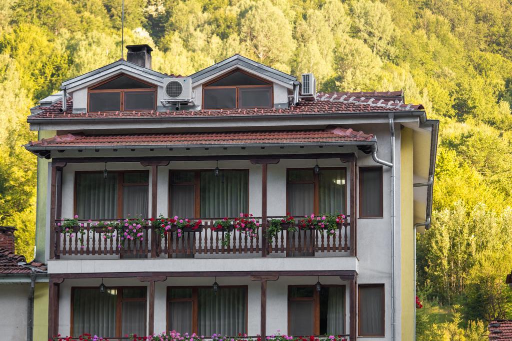 Hera Guest House Ciflic Exterior foto