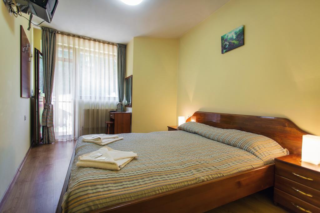Hera Guest House Ciflic Exterior foto