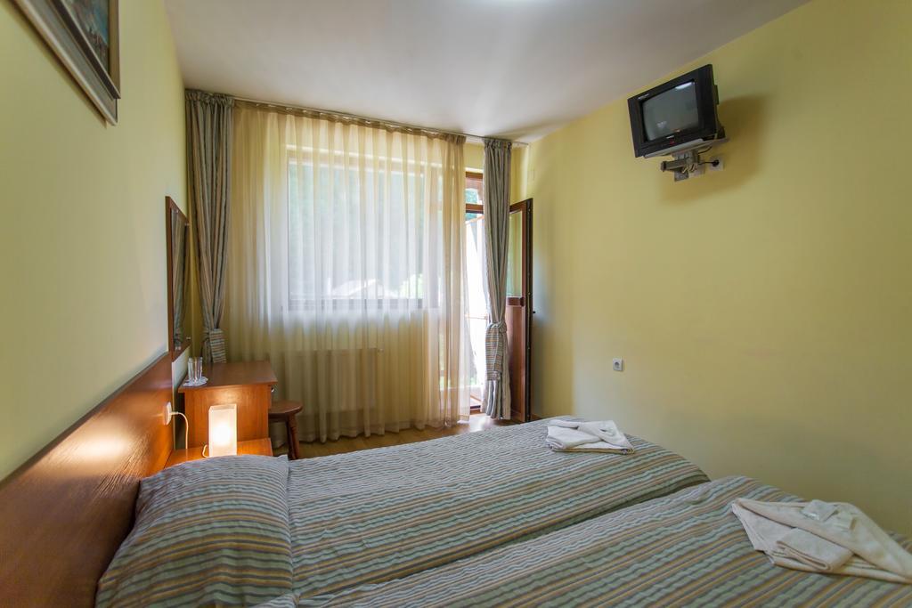Hera Guest House Ciflic Exterior foto